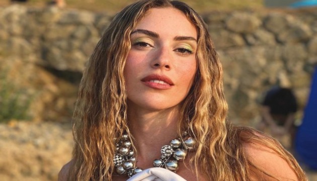 Sinem Kobal'dan set ziyareti!