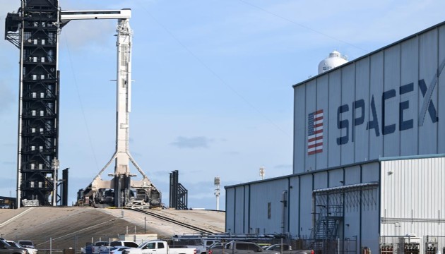 SpaceX, kutup bölgesini araştırmak için uzay görevi başlattı