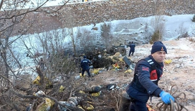 Uçuruma yuvarlandı! Cesedi sabah bulundu