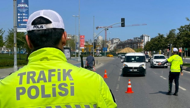 Bakanlıktan araç sahiplerine plaka uyarısı