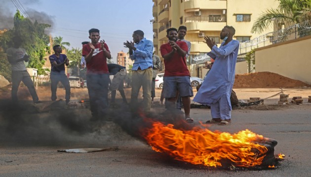 Sudan’da darbe karşıtı protestolarda 7 kişi öldü