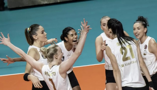 Sultanlar Ligi'nde derbi heyecanı: Vakıfbank, Fenerbahçe Opet'e karşı