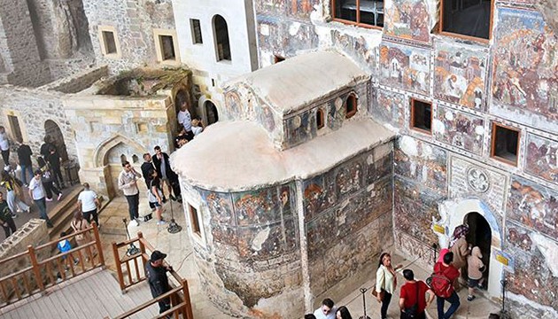 Sümela Manastırı'na ziyaretçi akını