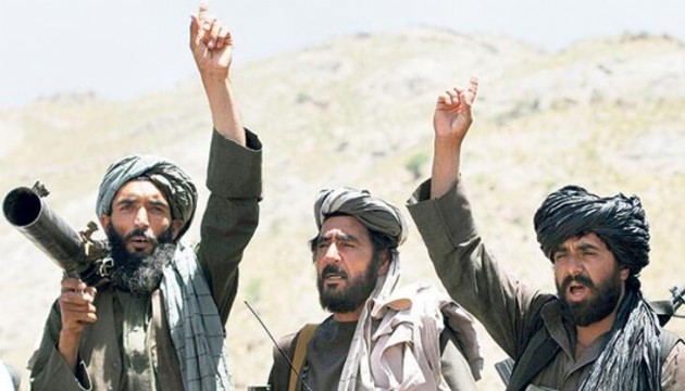 Taliban, halka açık idamları başlattı!