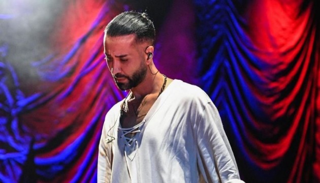 Yangının önünde şarkı söyleyen TikTok kullanıcısı Tan Taşçı'yı çileden çıktı! Zihin sağlığı yok