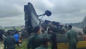 Hindistan'da askeri uçak faciası