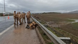 Gaziantep'te askeri araç devrildi