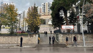 Lise öğrencisi 3. kattan aşağı düştü!