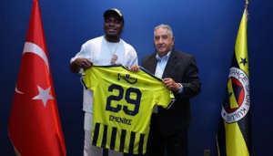 Yıllar sonra Fenerbahçe'ye geri döndü