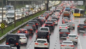 İstanbul'da trafik kilitlendi