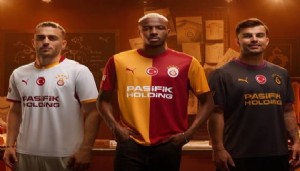 Galatasaray yeni formalarını tanıttı