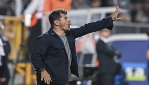 Emre Belözoğlu tarih yazdı