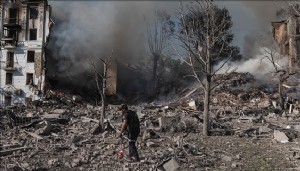 Rusya'dan Ukrayna'ya yoğun saldırı