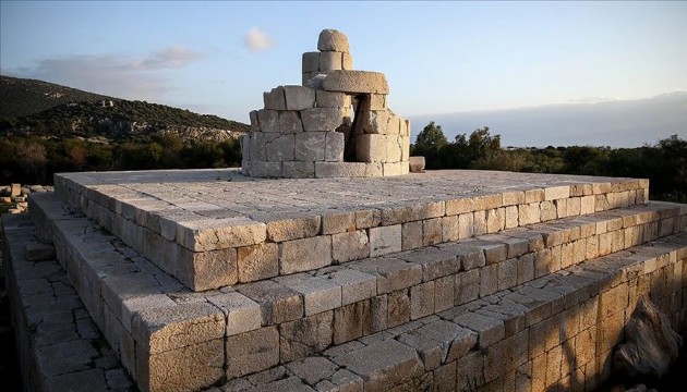 Efes Antik Kenti'nde “taş hastanesi” kuruldu