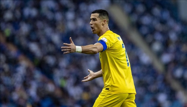 Ronaldo 1200. maçında 868. golünü attı