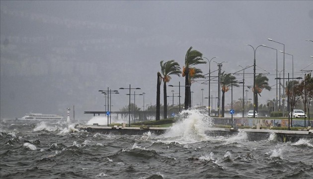 İzmir'de vapur seferleri iptal!