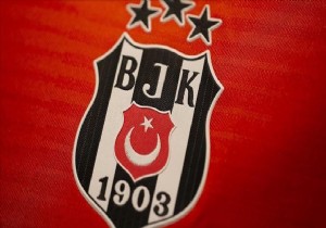 Beşiktaş'a iki yıldızından kötü haber