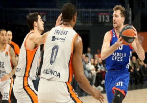 Anadolu Efes, Valencia'yı farklı geçti