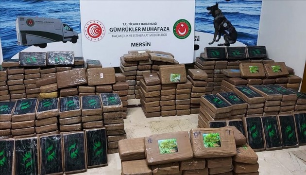 Mersin Limanı'nda 463 kilo kokain ele geçirildi