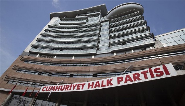 CHP'de 2 belediye başkanı istifa etti