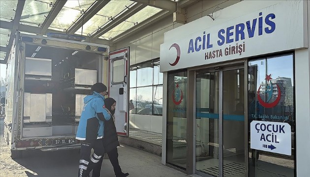 Kastamonu'da yurtta kalan 60 öğrenci hastaneye kaldırıldı!