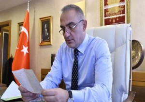 Bakan Ersoy'dan öğrencilere Ankara daveti