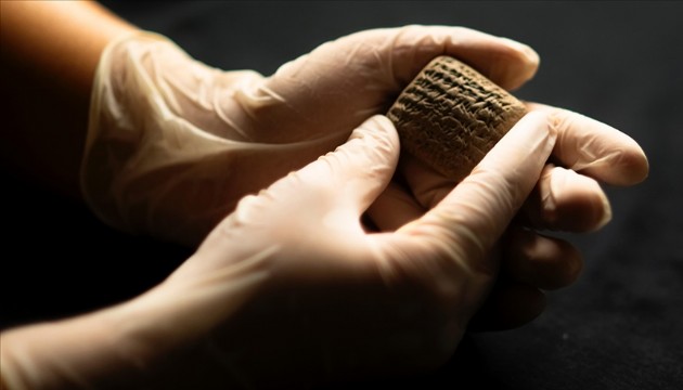 3 bin 500 yıllık tablet bulundu