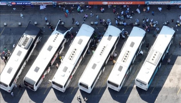 İstanbul'da bayram öncesi otobüs biletleri tükendi!