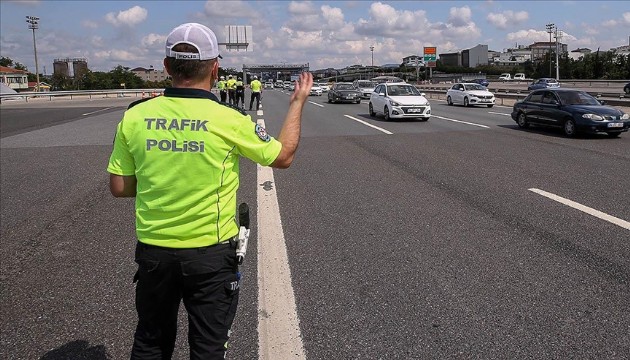 İstanbul'da bazı caddeler trafiğe kapatılacak