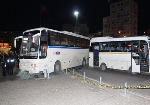 İzmir'de tur otobüsü kaldırımdaki yayalara çarptı: 1 ölü, 3 yaralı