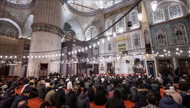 Vakıflar Genel Müdürlüğü: Berat Kandili'nde tarihi camilerde ikramda bulunacak!