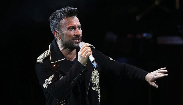 Tarkan'dan duygu dolu sözler!