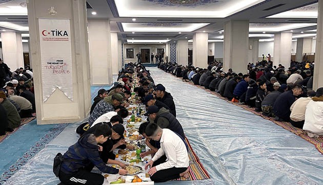 TİKA'dan 2 bin kişilik iftar