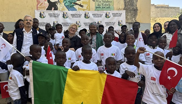 TİKA'dan Senegal'de yardım hamlesi