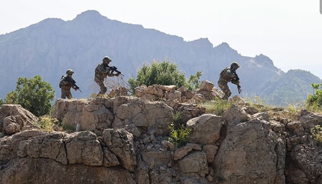 2 PKK'lı terörist teslim oldu