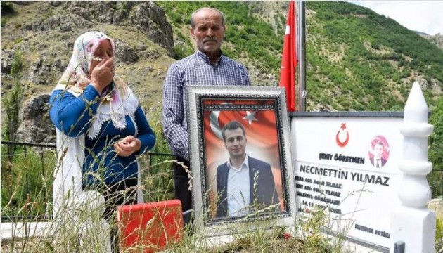 Bakan Yerlikaya'dan şehit Necmettin öğretmen için mesaj