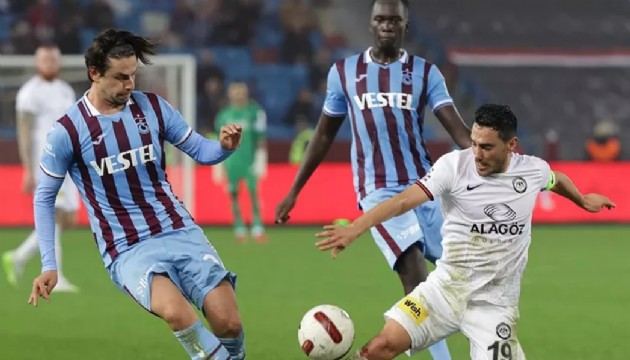 Trabzonspor, Çorumspor'u rahat geçti