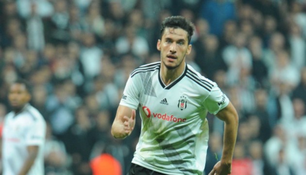 Umut Nayir, Beşiktaş'a veda etti