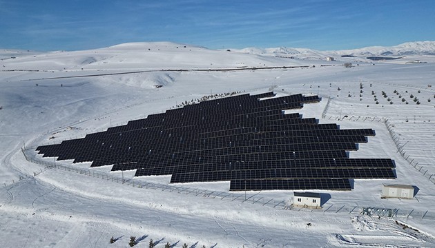 8 yıldır güneş enerjisi ile aydınlanan üniversite