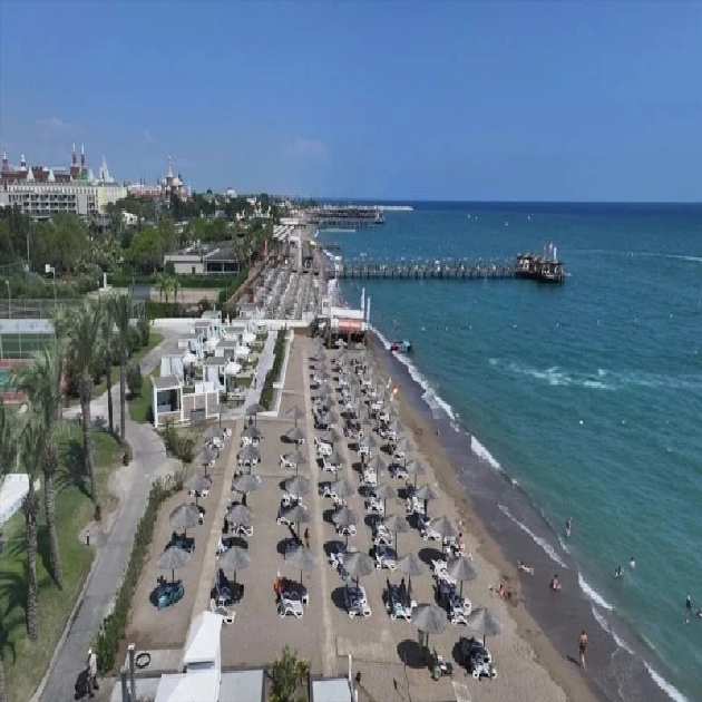 Antalya 10 milyon turisti ağırladı