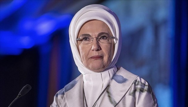 Emine Erdoğan: Toplumun yarısı sustuğunda tamamı eksik kalır