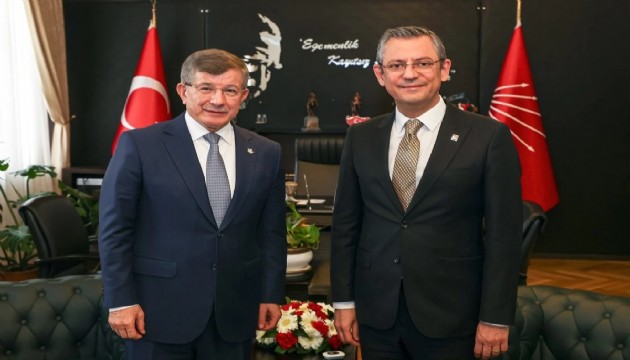 Özgür Özel Davutoğlu ile görüştü