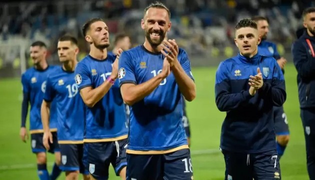 Vedat Muriqi, Rashica'nın yardımıyla Kosova'yı ipten aldı