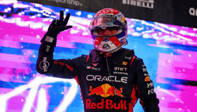 Max Verstappen, üst üste 3. kez Formula 1 dünya şampiyonu oldu