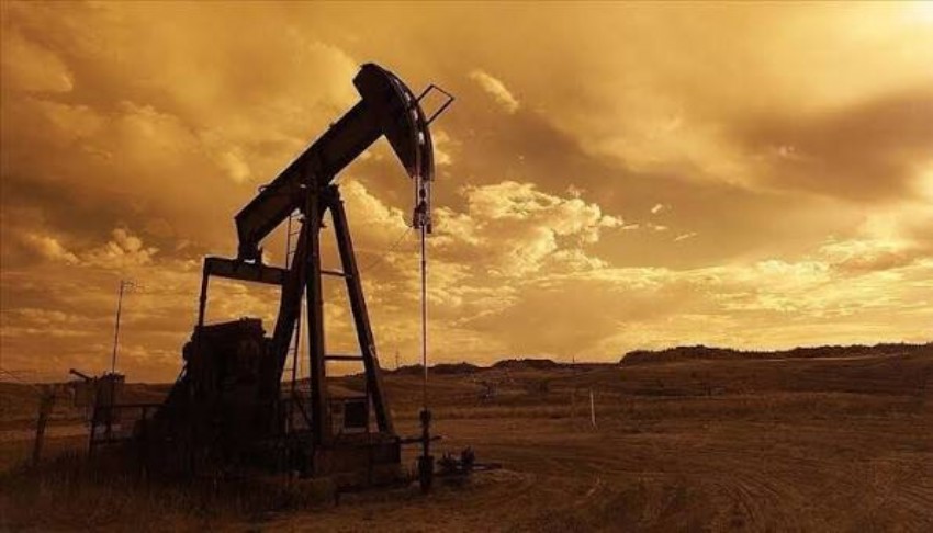 Petrol fiyatlarında jeopolitik baskı! 4 haftanın zirvesinde