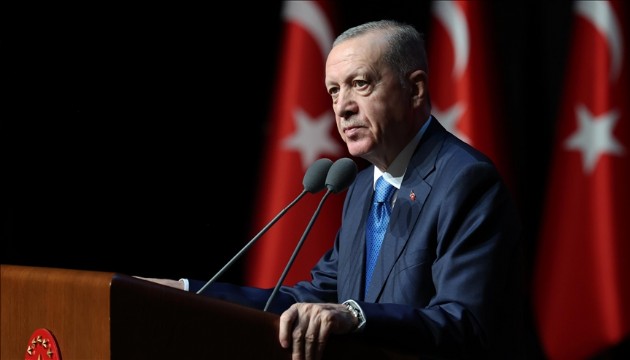 Erdoğan'dan Mustafa Özer'e tebrik telefonu