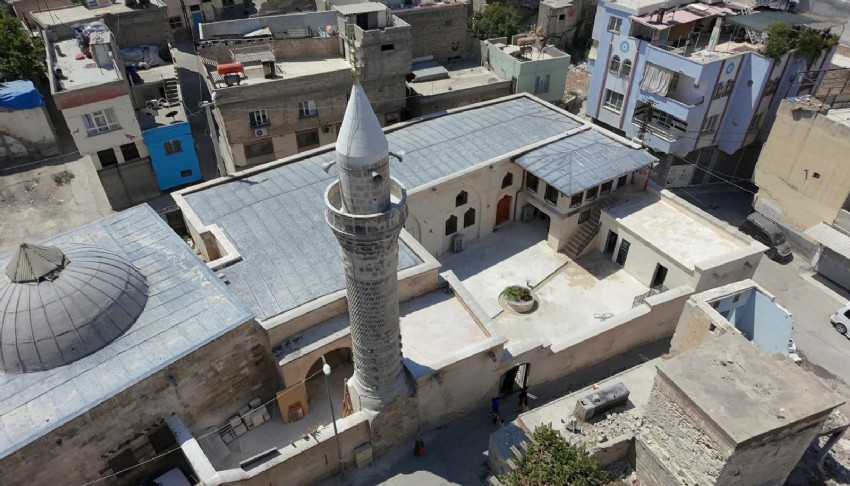 Asırlık camiler Mevlid Kandili’nde kapılarını açıyor