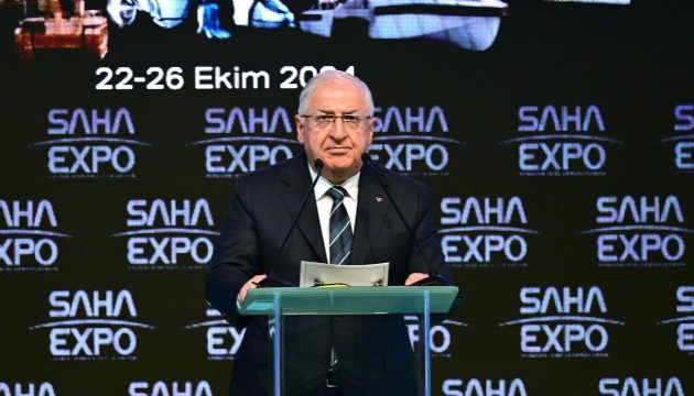 Bakan Güler SAHA EXPO 2024'te temaslarda buludu