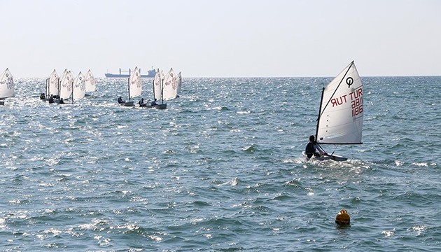 Tekirdağ'da yelken yarışı heyecanı