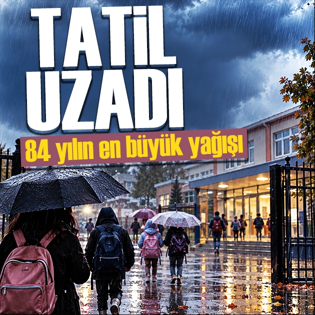 İstanbul'da 84 yılın en büyük yağışı: Okullar yarın da tatil!